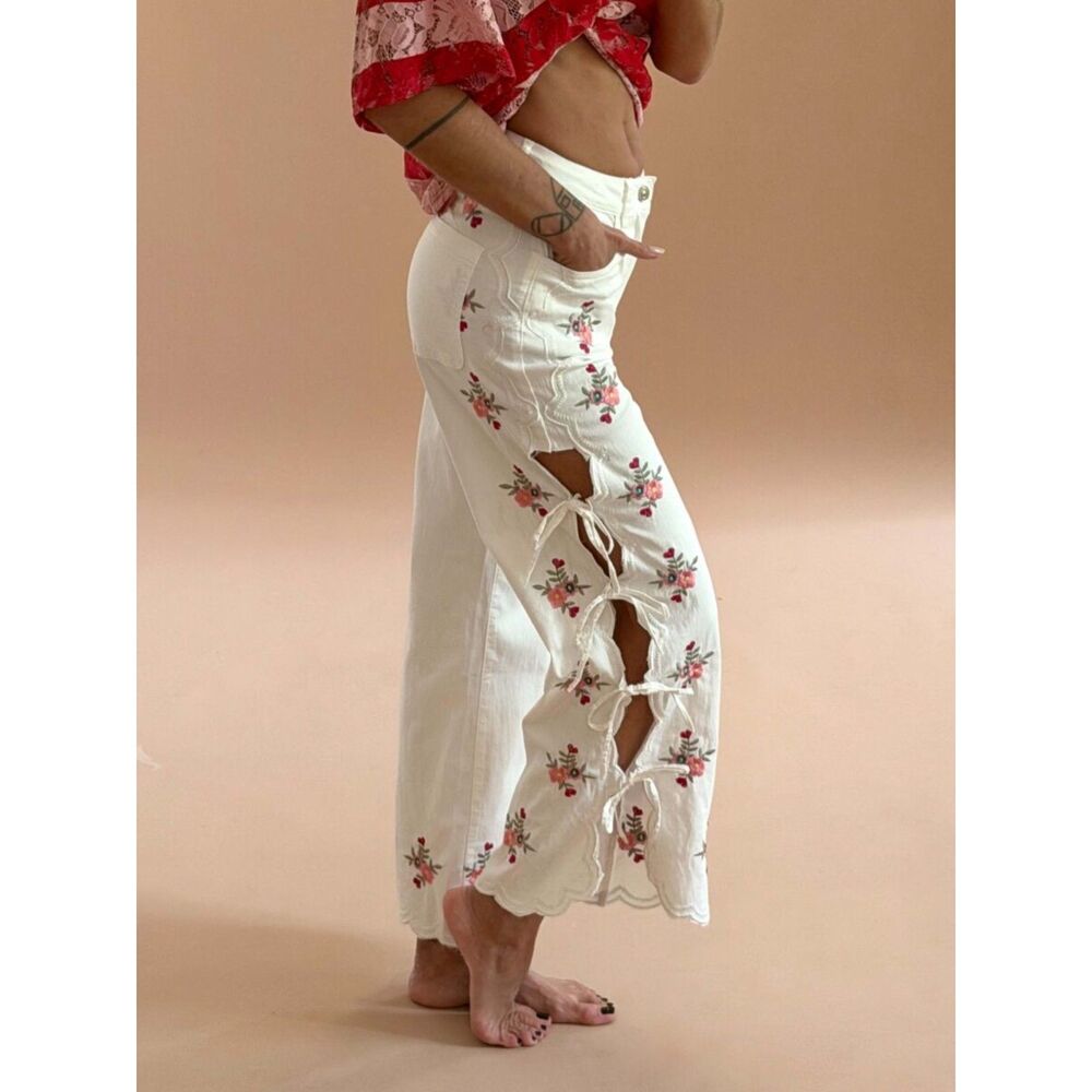 Zac & Zoe Paris White Floral Embroidered Wide Leg Lace Up Pants M 38 Boho Y2K - Picture 1 of 8